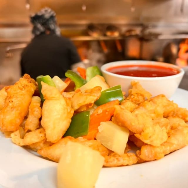 Sweet & Sour Chicken or Shrimp Lunch.